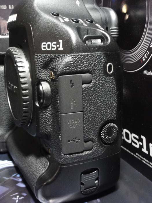 Canon EOS-1Ds Mark III ☆ Canon EOS-1Ds Mark III ☆