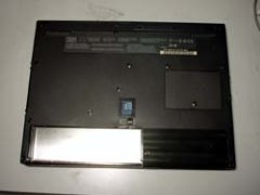 この状態だとネジ穴は14個ですが…