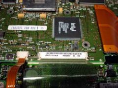 間違ってチップを爪で引っ掛けて飛ばすと、再起不能です★(たぶん)細か過ぎてもう探せない★