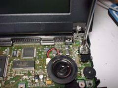 下手をするとどこかにヒビが入りそうで怖いです